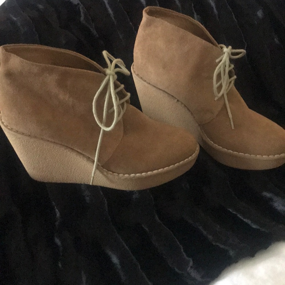Lands end ankle bootie/shoe. Rubber wedge perfect